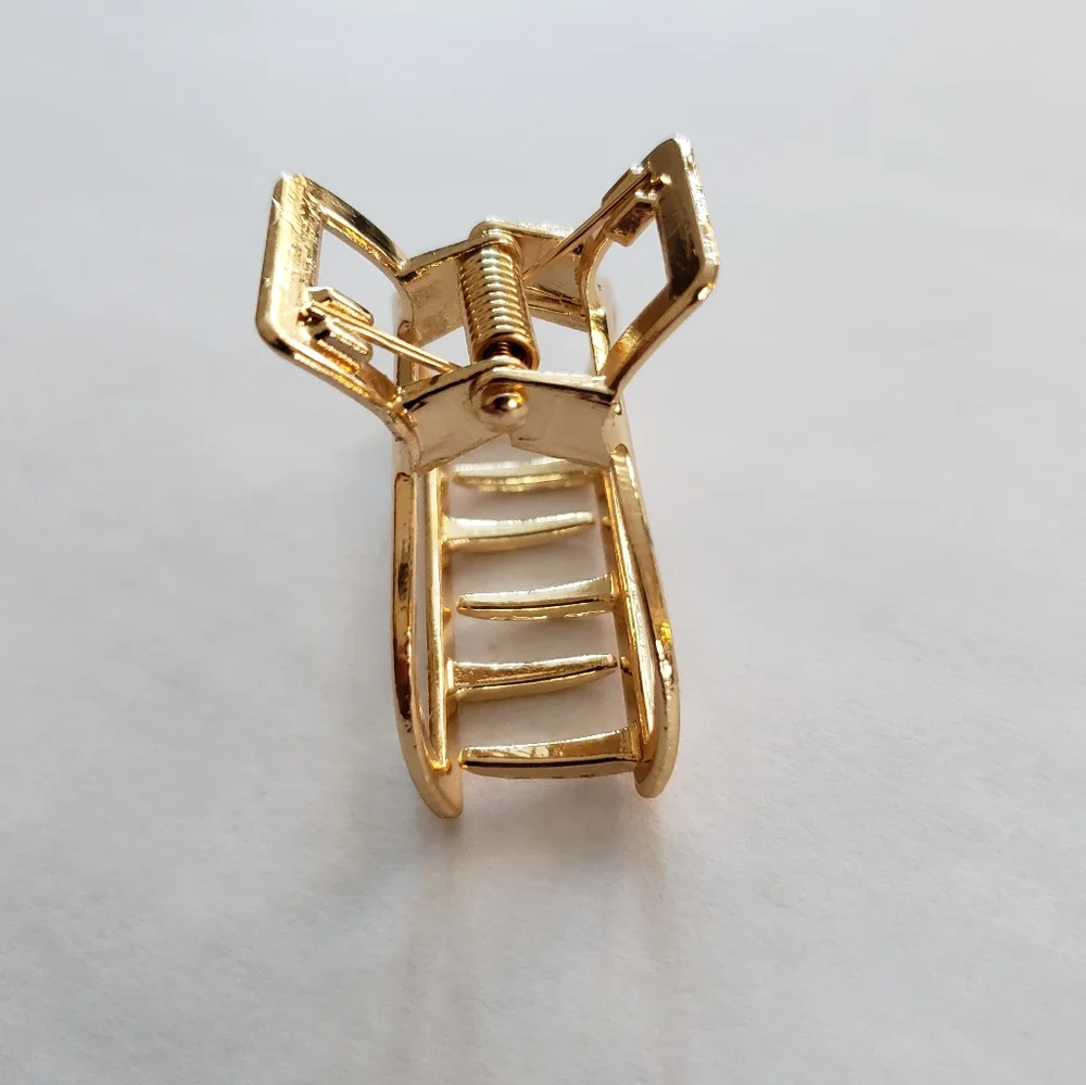 Gold Tone Metal Hair Claw Hair Clip